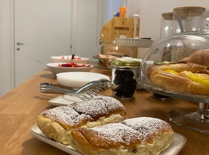 Olea Bed & Breakfast Montecosaro (Marche)